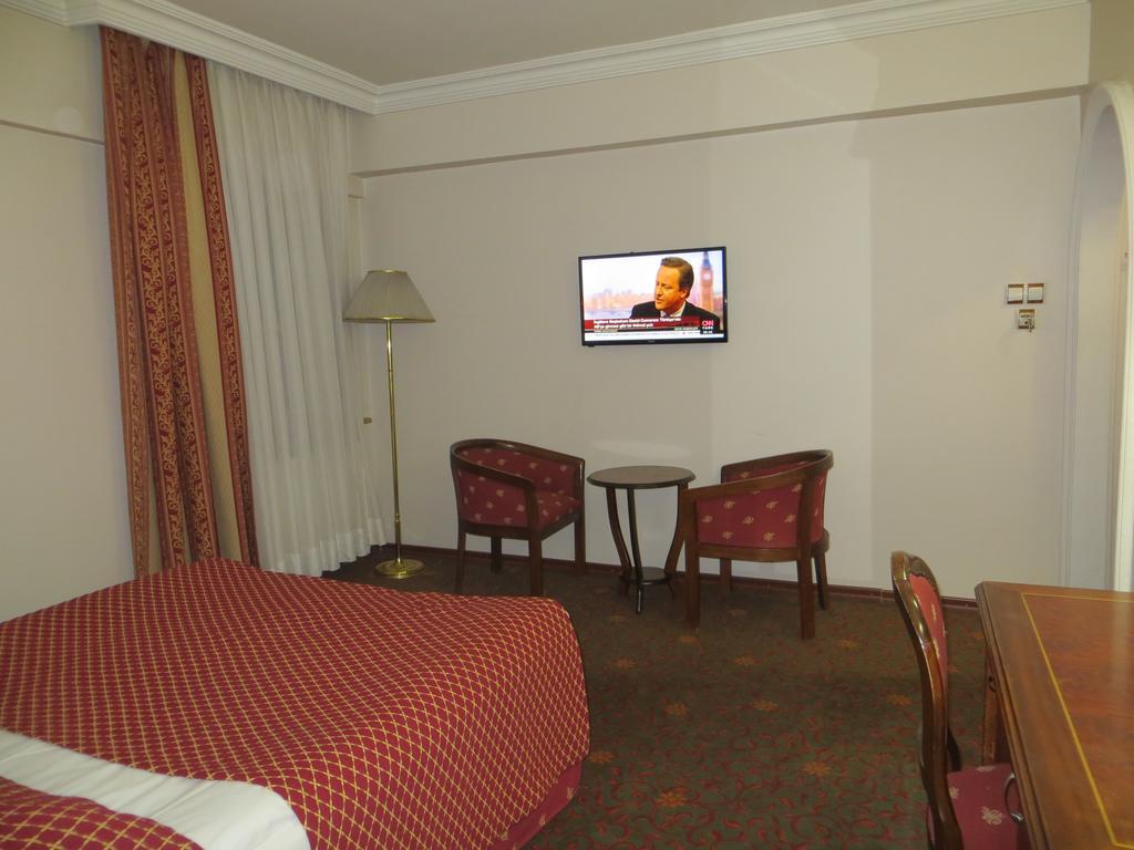 Ozilhan Hotel Ankara Bagian luar foto