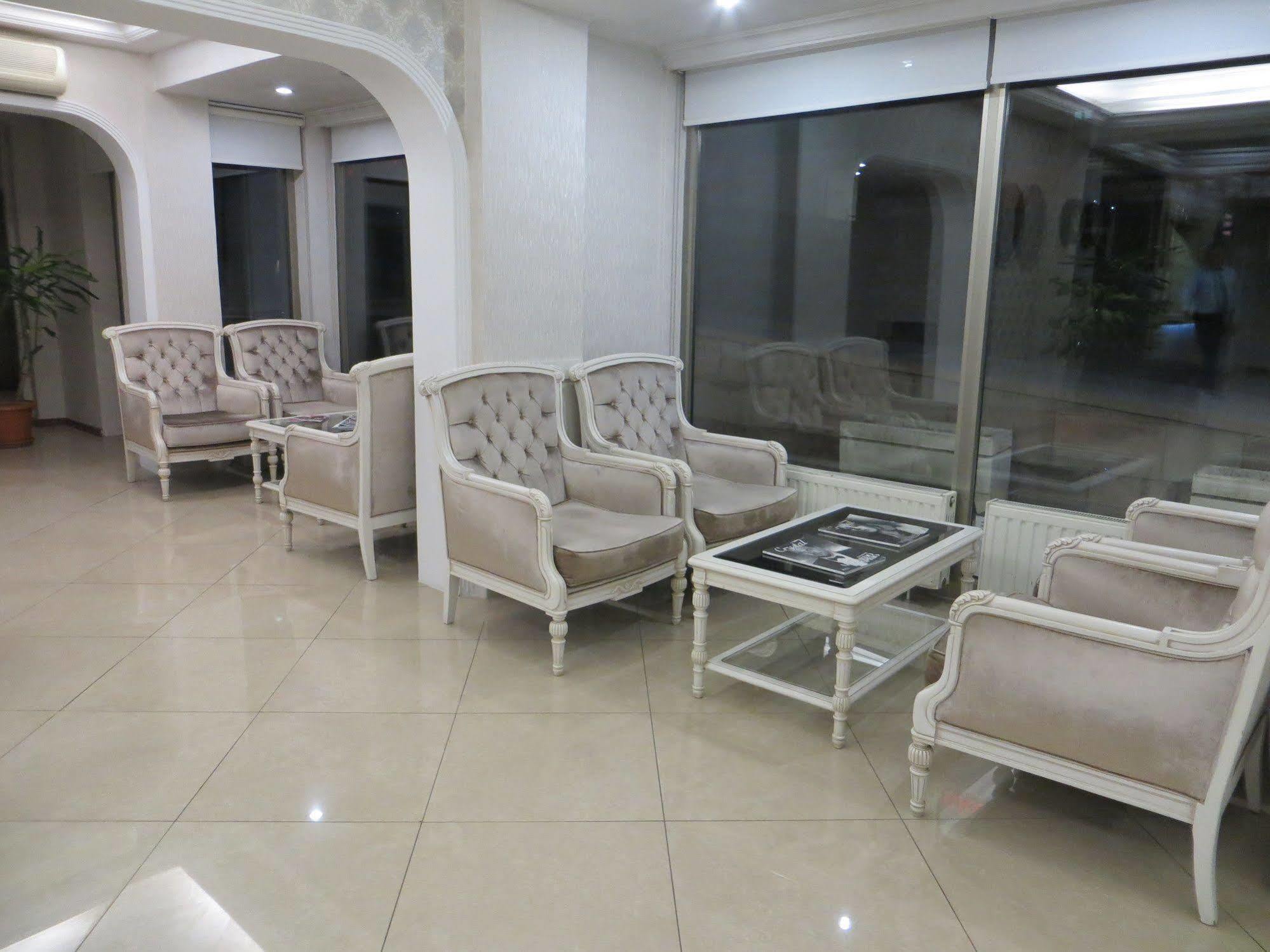 Ozilhan Hotel Ankara Bagian luar foto
